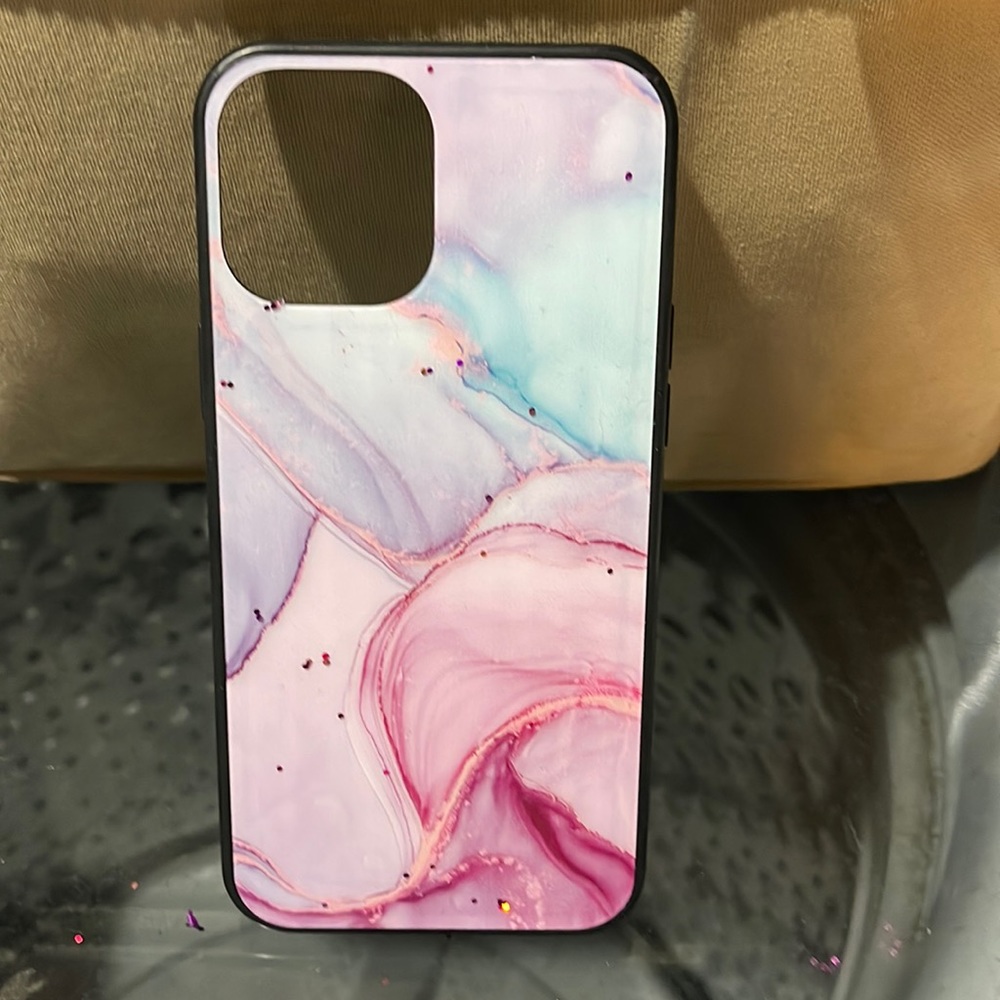 iPhone case - Picture 1 of 1